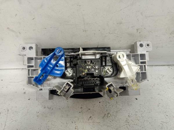 BOUTON CHAUFFAGE DACIA SANDERO 2013-2020 - Vue 2